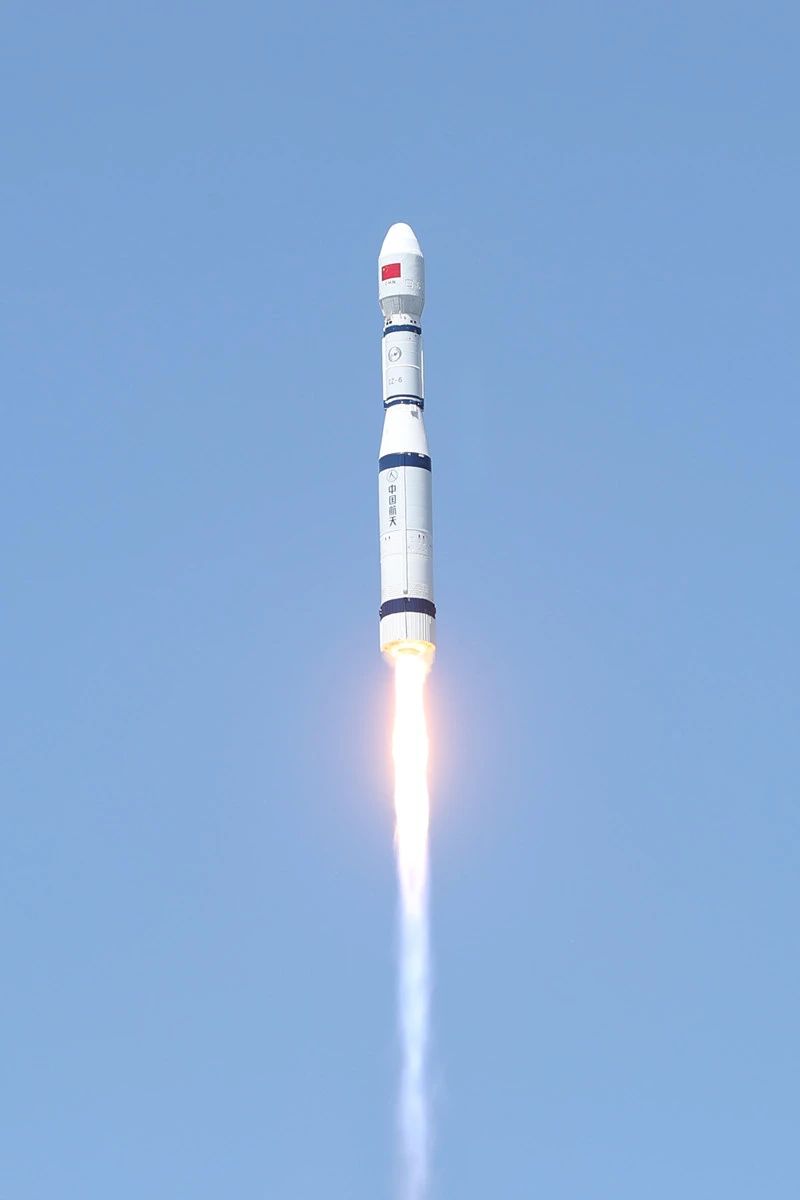 中国最新型运载火箭，心灵与自然的太空之旅启程